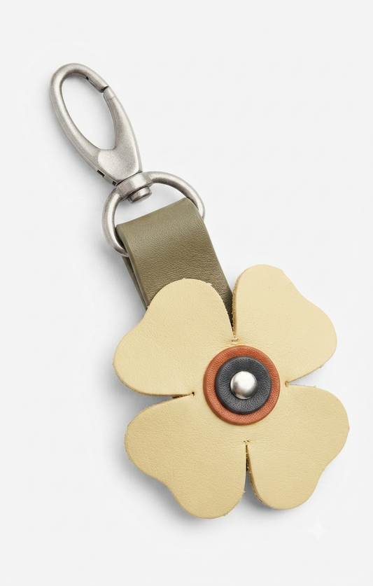 Artisanal Leather Flower Keychain (Made in RD)