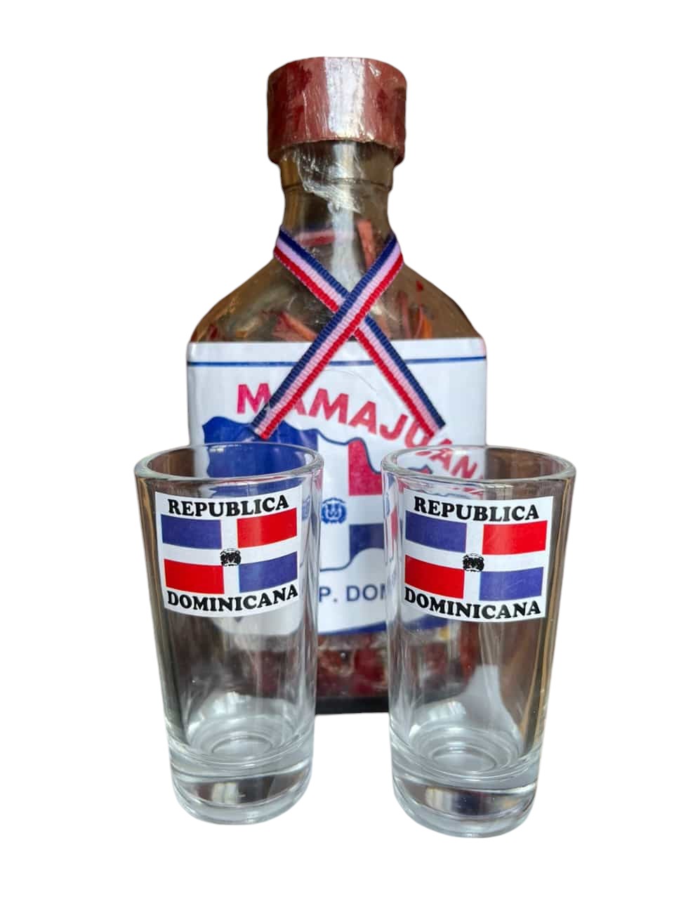 Set de Mamajuana Dominicana con 2 vasos tequileros y portador