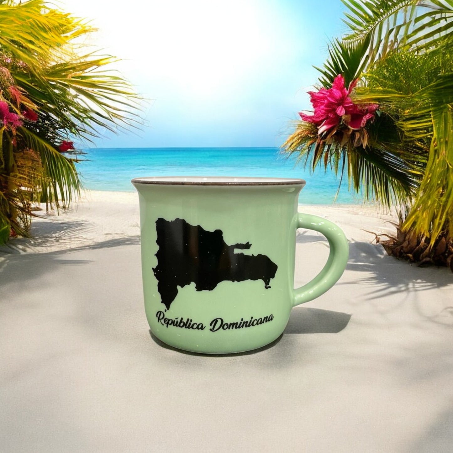 Small Cup with Dominican Republic Map Image