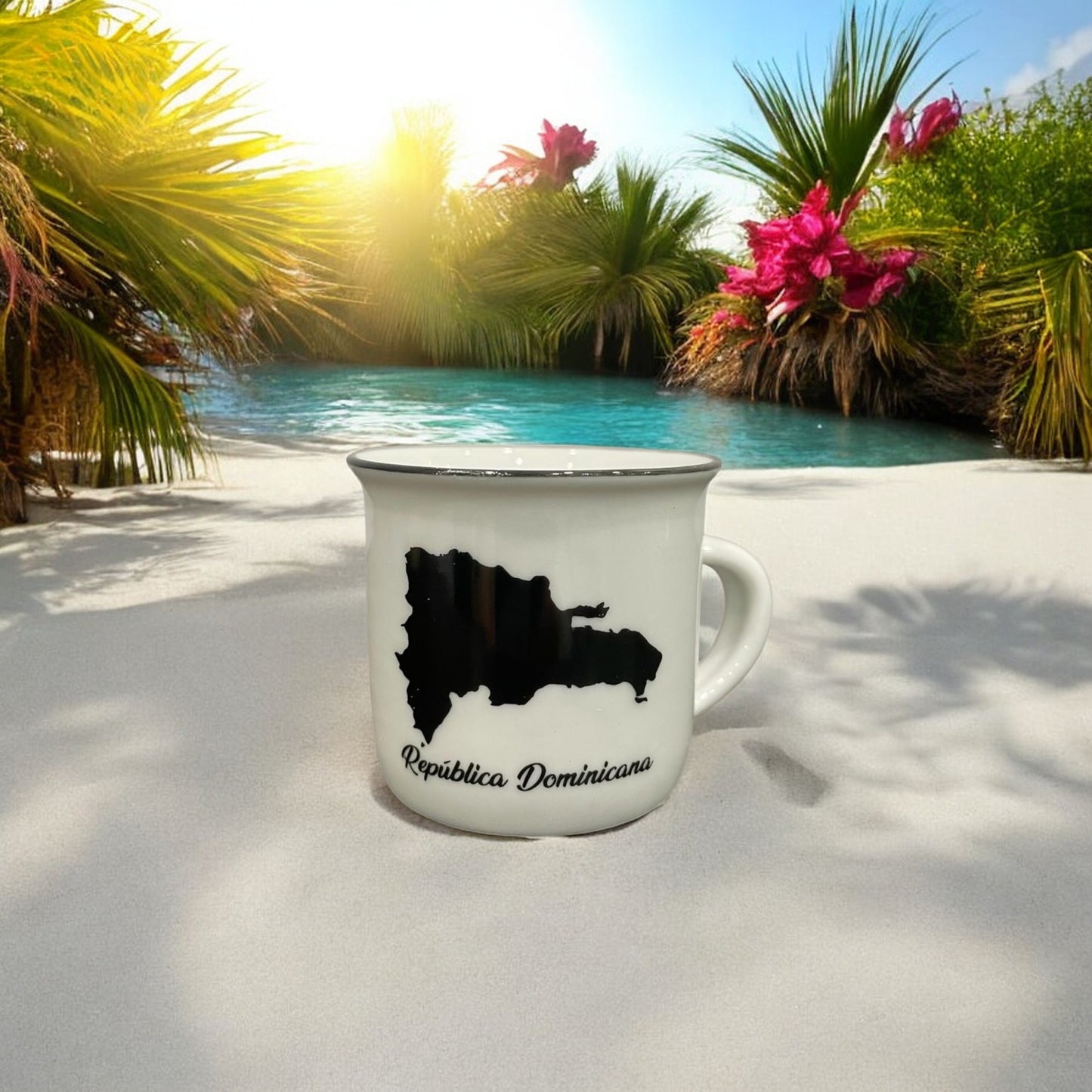 Small Cup with Dominican Republic Map Image