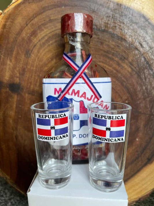 Set de Mamajuana Dominicana con 2 vasos tequileros y portador