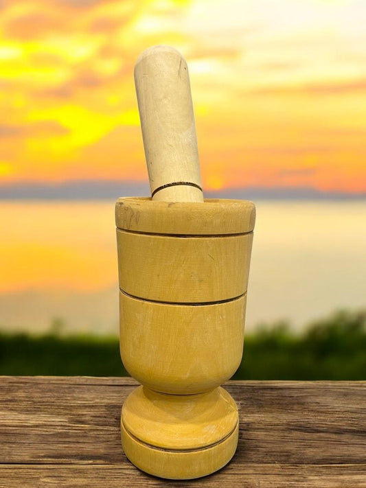 Dominican Wooden Pilon, 5.5 Inches Tall