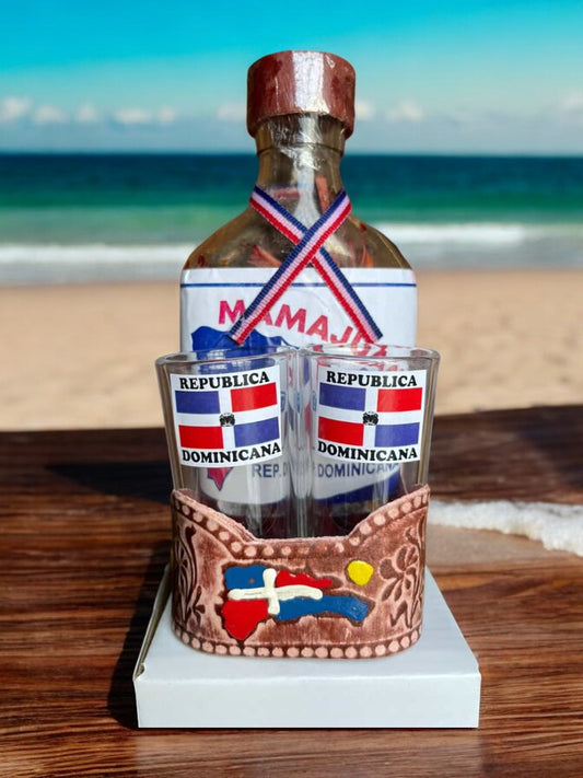 Set de Mamajuana Dominicana con 2 vasos tequileros y portador