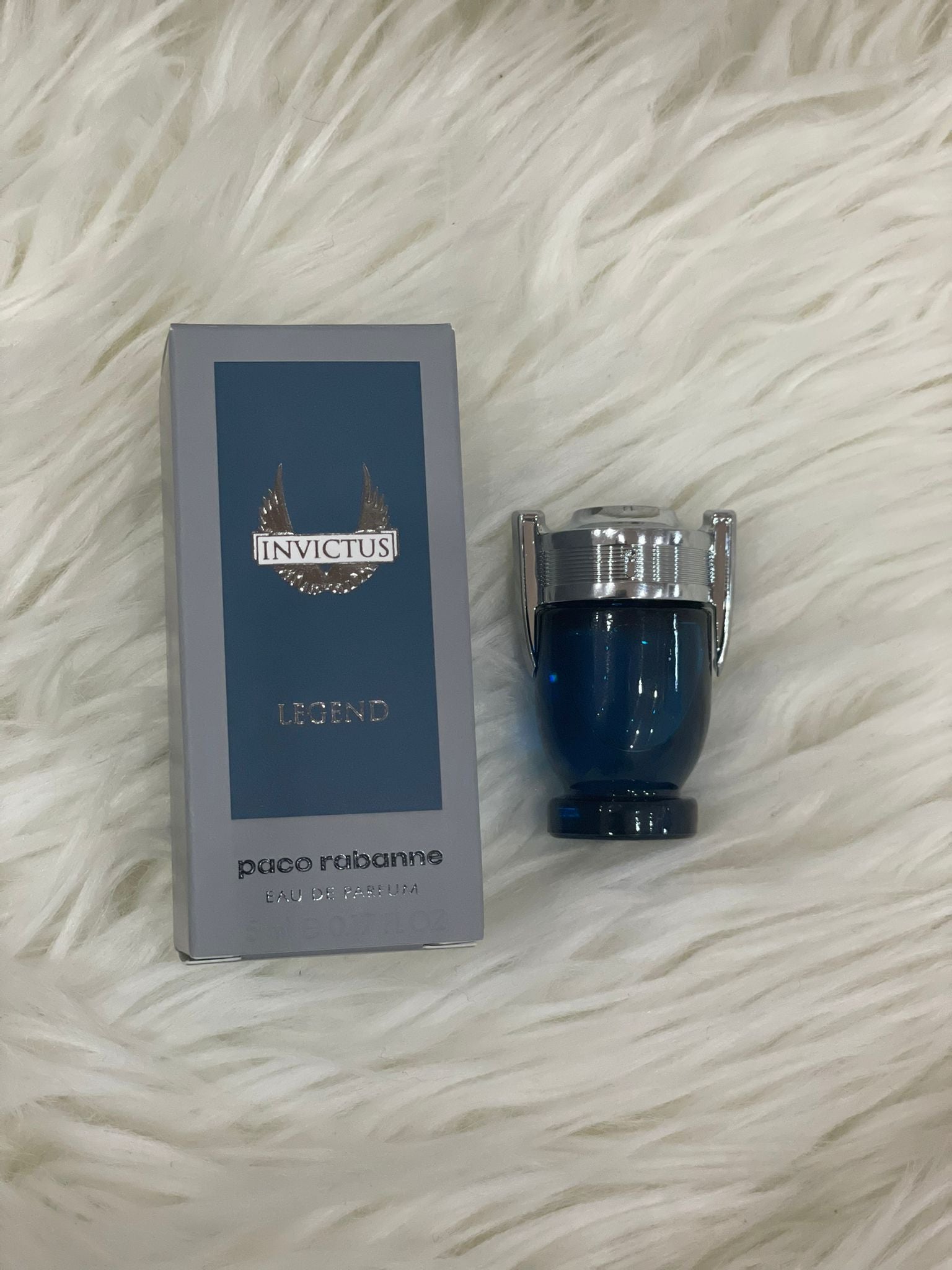 Invictus Legend Eau de Parfum Pure Fragance 5 Ml – Intimamente Bella